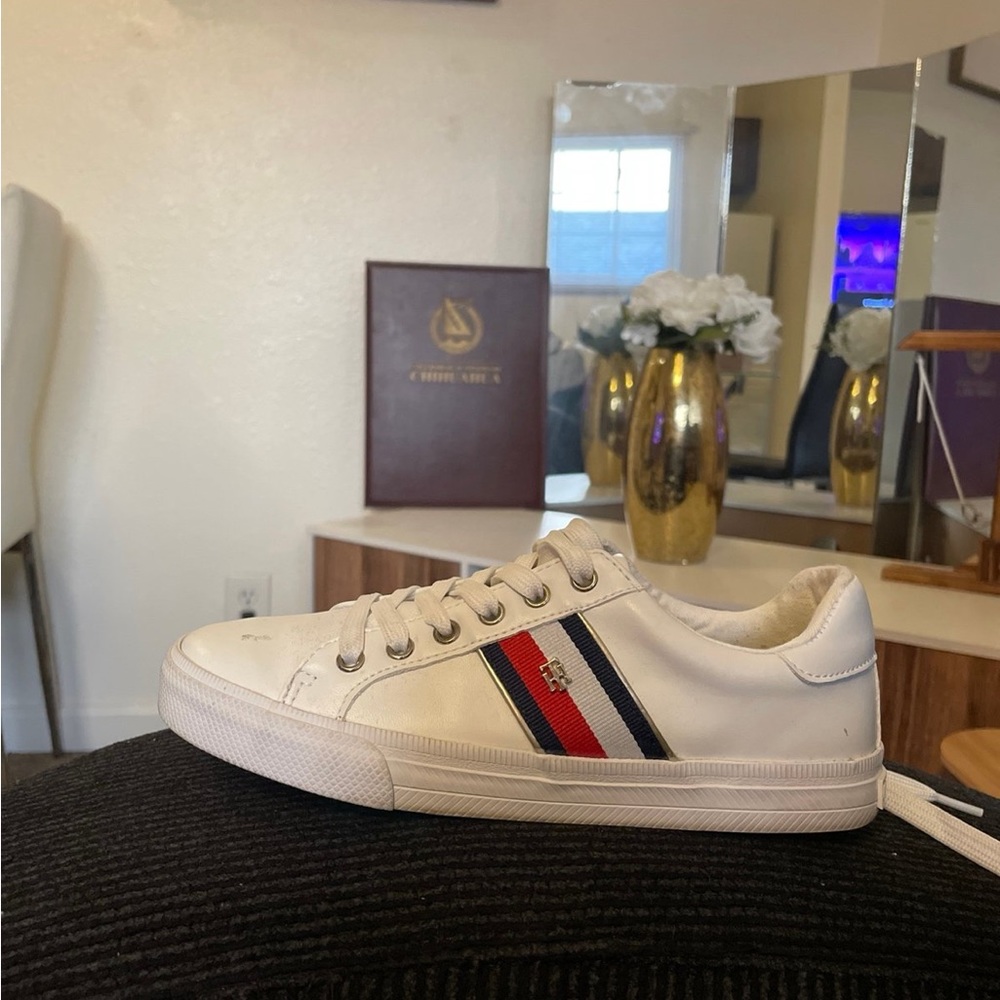 Tommy Hilfiger sneakers
